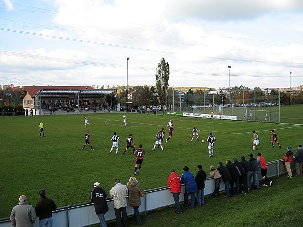 Frauen treffen aalen